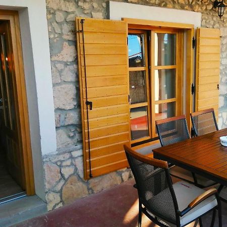 Apartments Dalmatian Stone House Turanj Exterior photo
